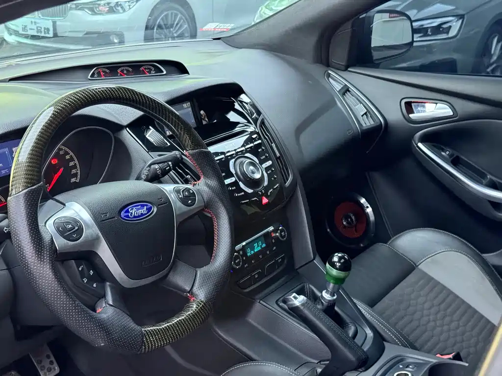 FORD FOCUS IMPORT 2014