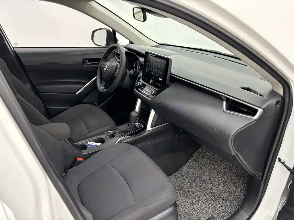 TOYOTA COROLLA CROSS 2022