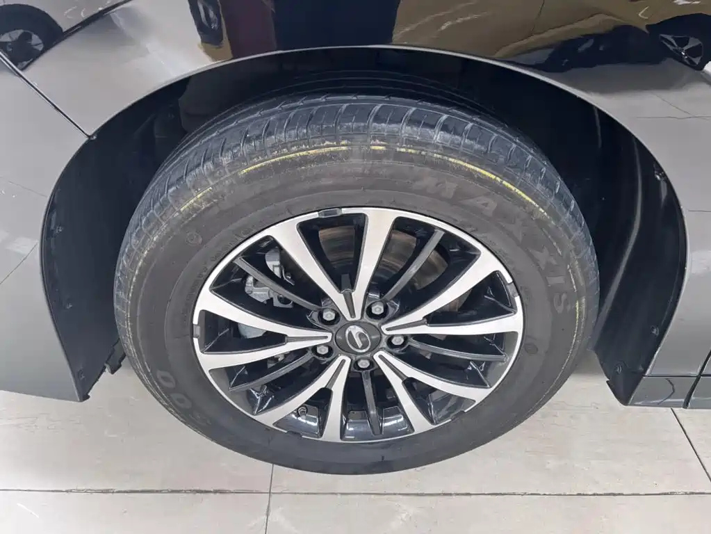 TRUMPCHI M8 2023