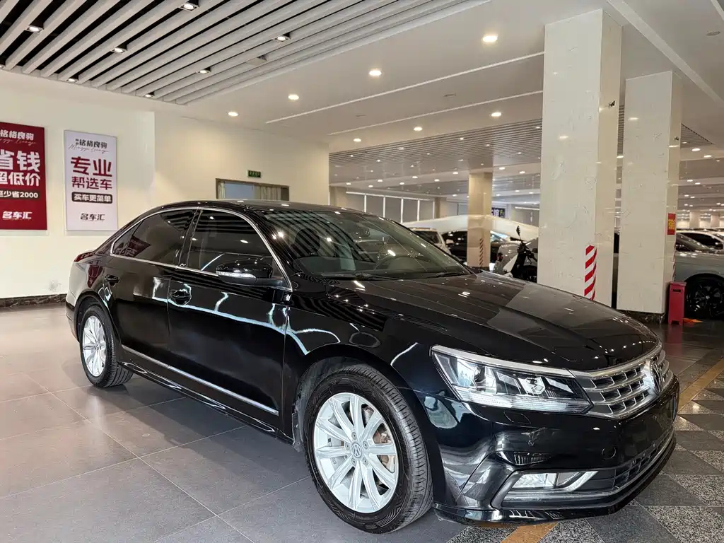 VOLKSWAGEN PASSAT 2016