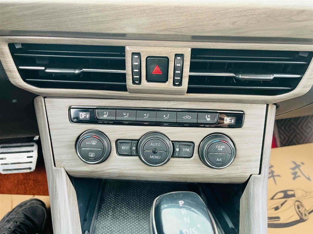 VOLKSWAGEN PASSAT 2019