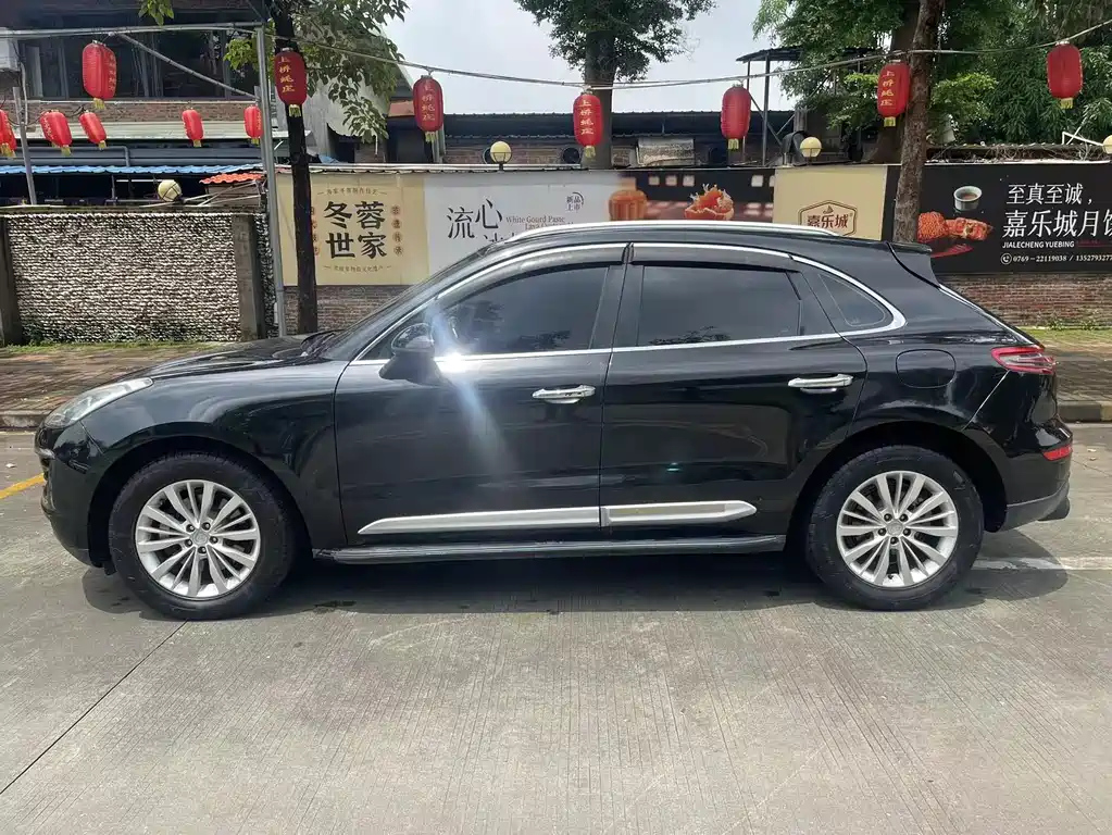 ZOTYE SR9 2017