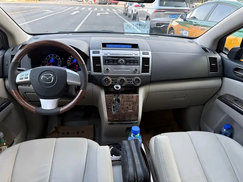 MAZDA 8 2013