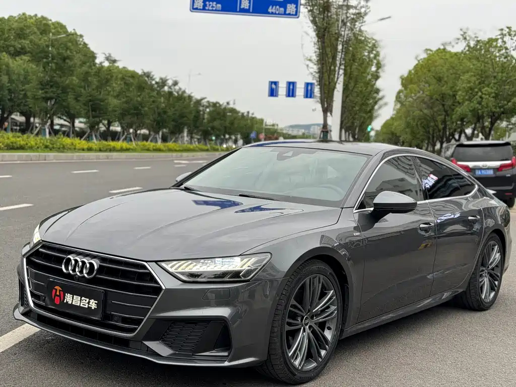 AUDI A7 2022