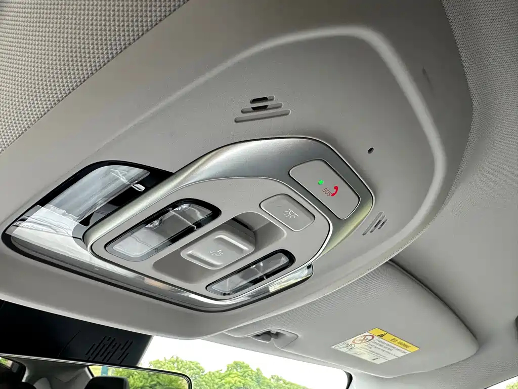 GEELY AUTO PREFACE L 2024