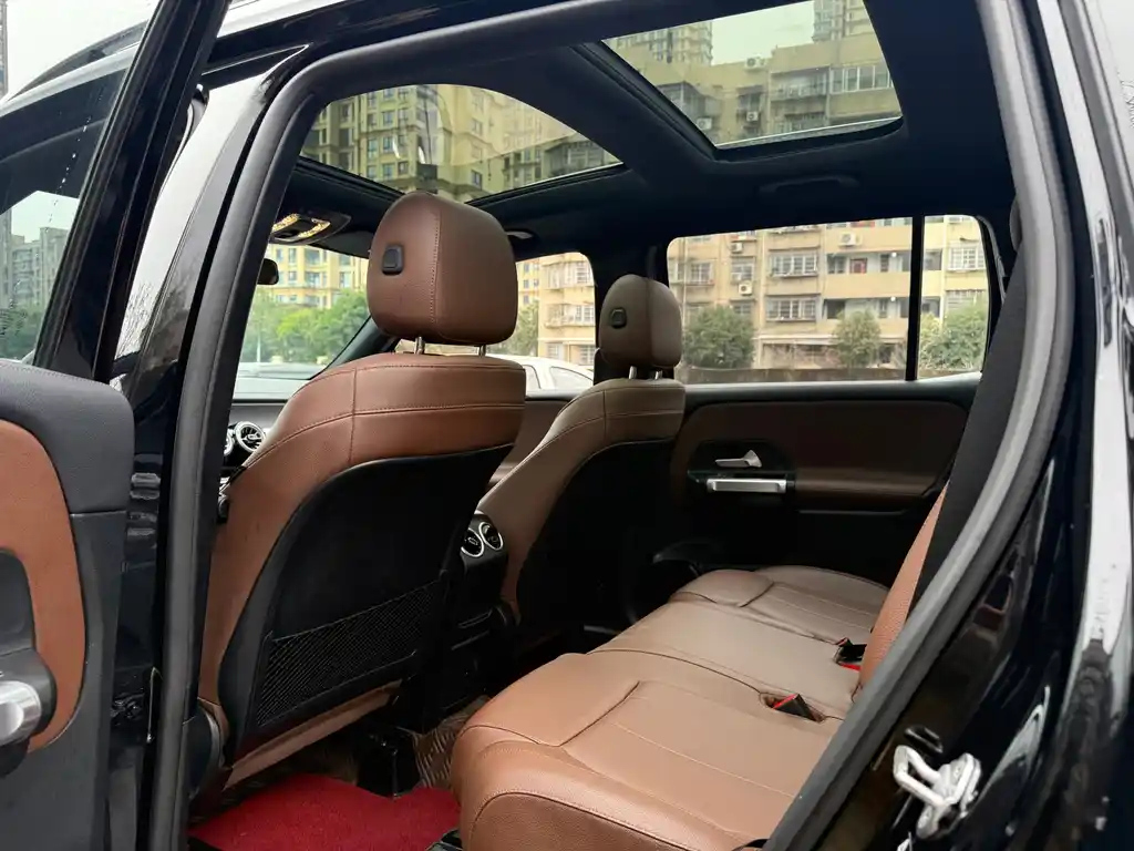 MERCEDES BENZ GLB 2021