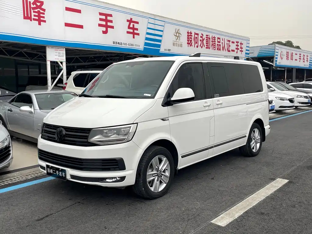 VOLKSWAGEN MULTIVAN 2017