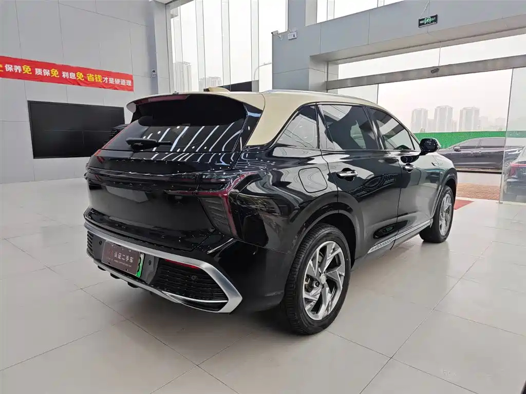 HONGQI HS3 PHEV 2024