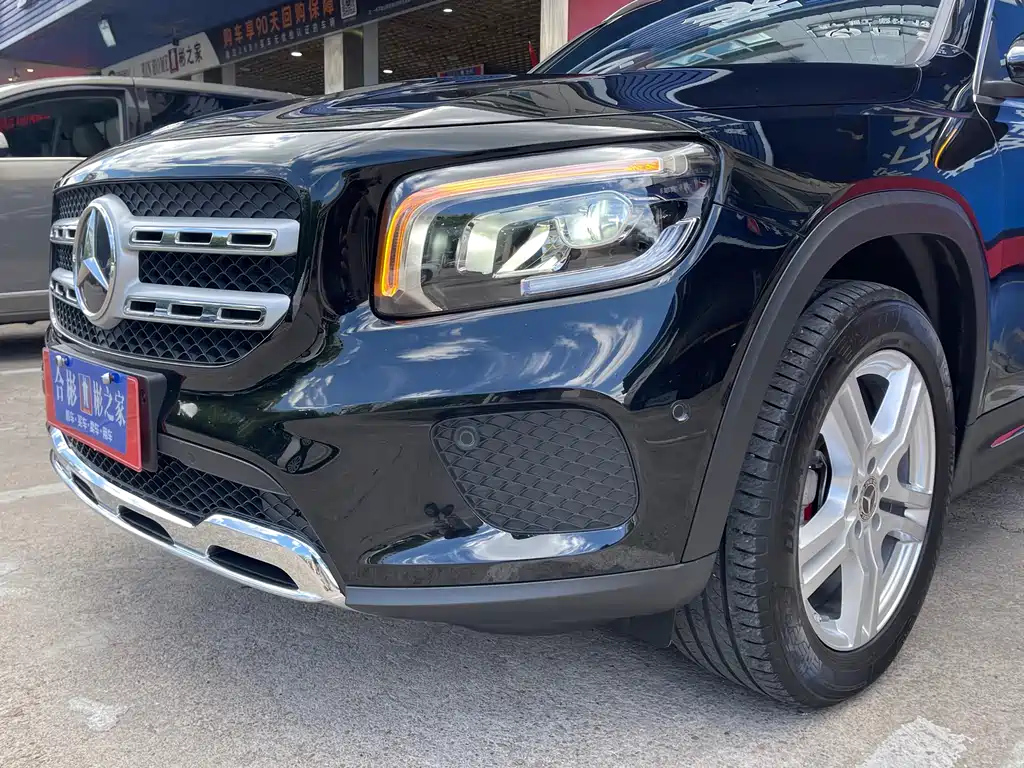 MERCEDES BENZ GLB 2021