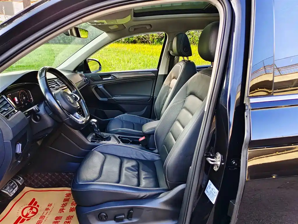 VOLKSWAGEN TIGUAN L 2019