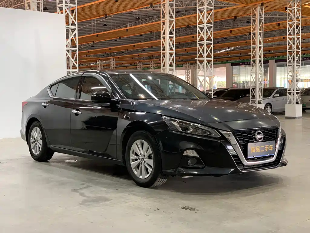 NISSAN TEANA 2019