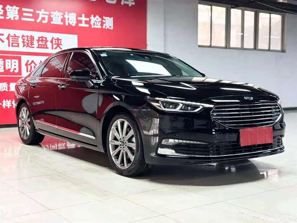 FORD TAURUS 2022