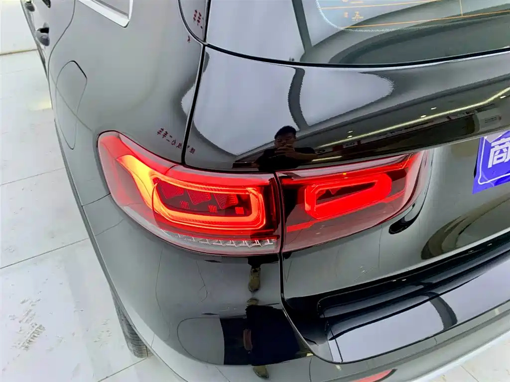 MERCEDES BENZ GLB 2022