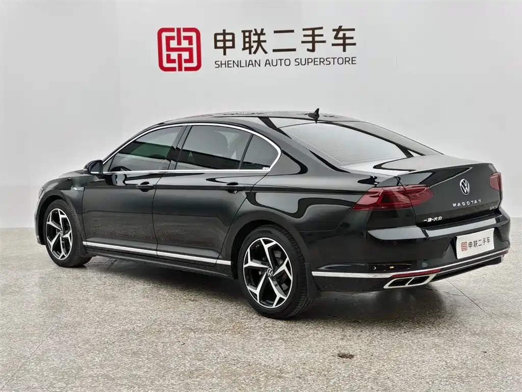 VOLKSWAGEN MAGOTAN 2024