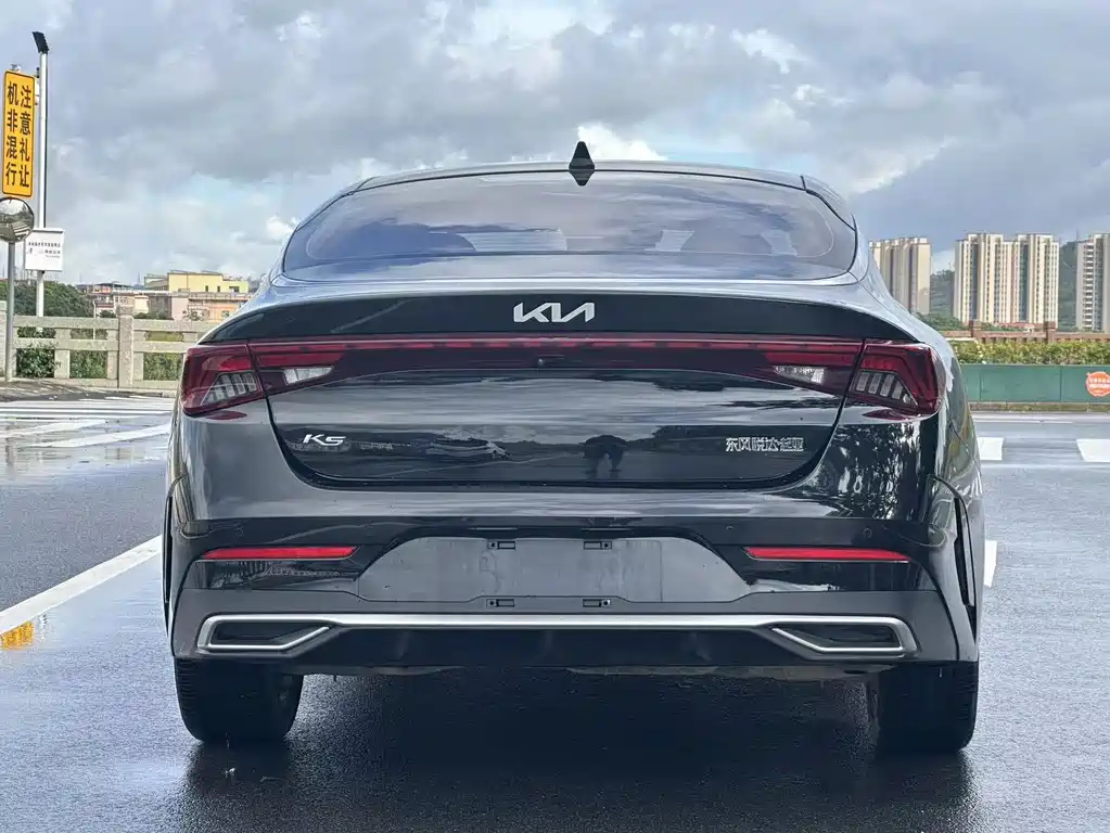 KIA K5 2022