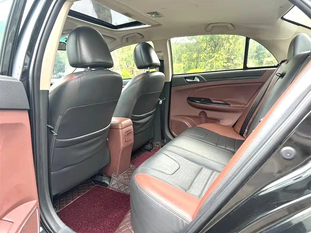 BYD SURUI 2015