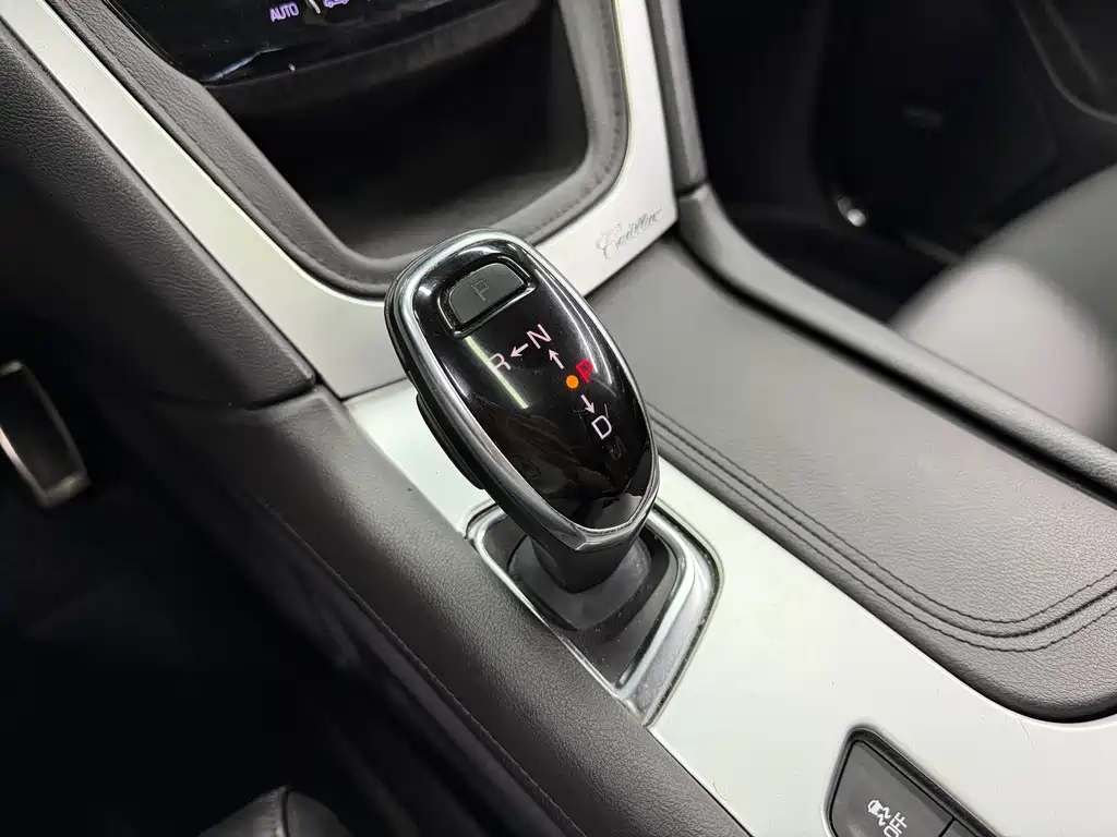 CADILLAC XT5 2016
