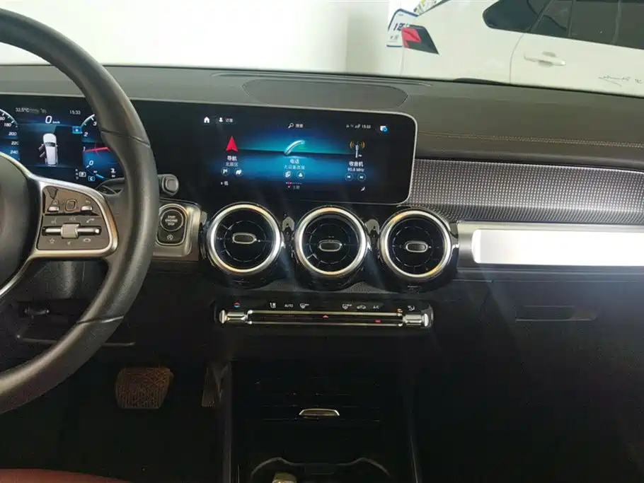 MERCEDES BENZ GLB 2020