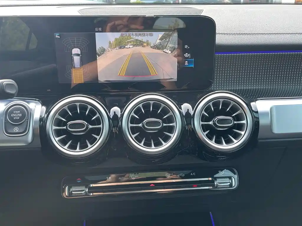 MERCEDES BENZ GLB 2022