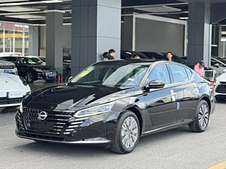 Заказать NISSAN TEANA