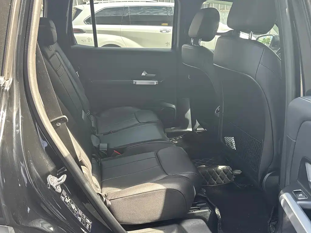 MERCEDES BENZ GLB 2022