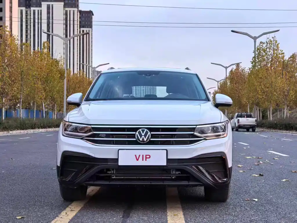 VOLKSWAGEN TIGUAN L 2025