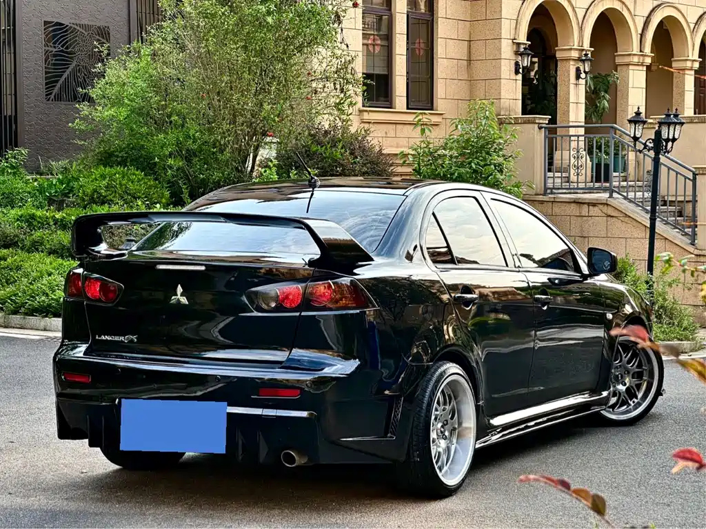 MITSUBISHI LANCER EX 2014