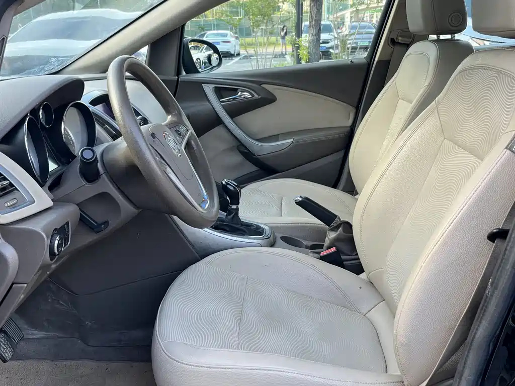 BUICK EXCELLE 2013