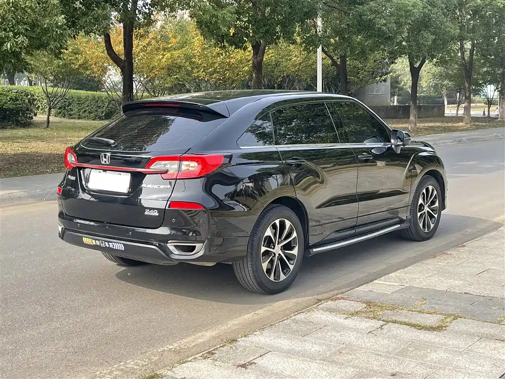 HONDA AVANCIER 2019
