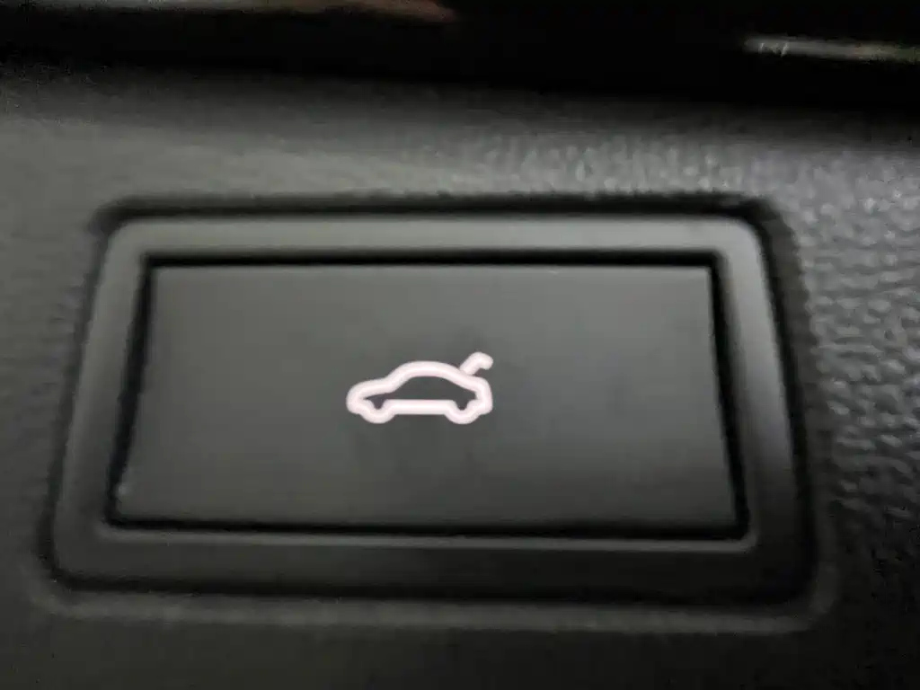 VOLKSWAGEN TIGUAN L 2025