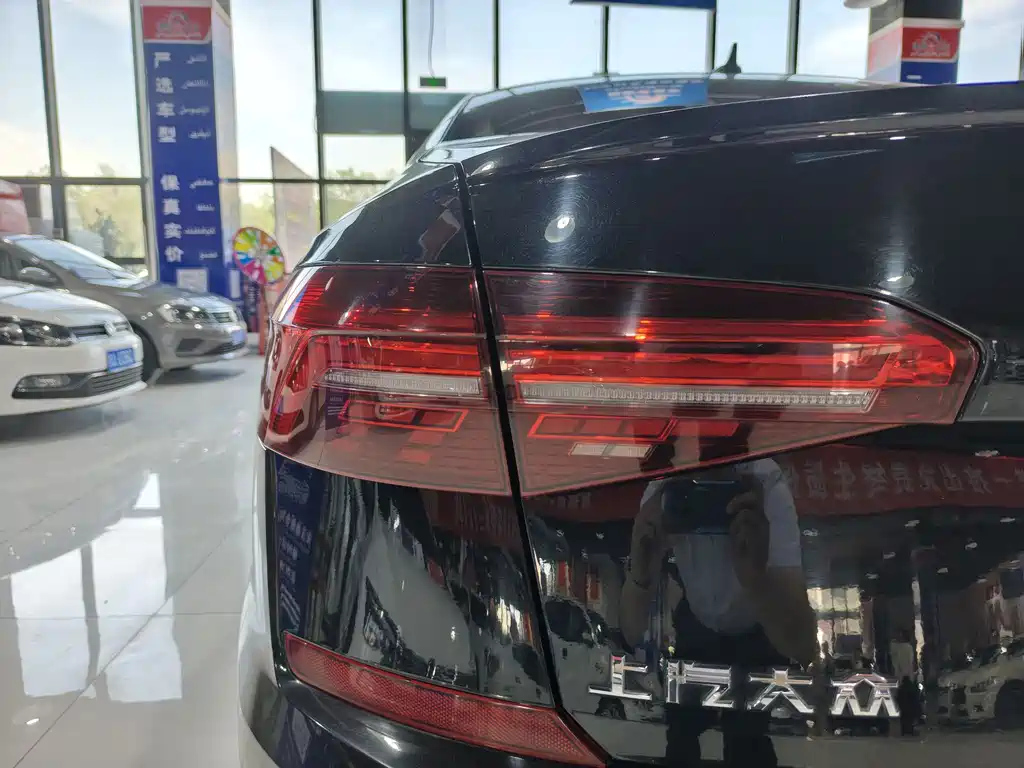 VOLKSWAGEN PASSAT 2020