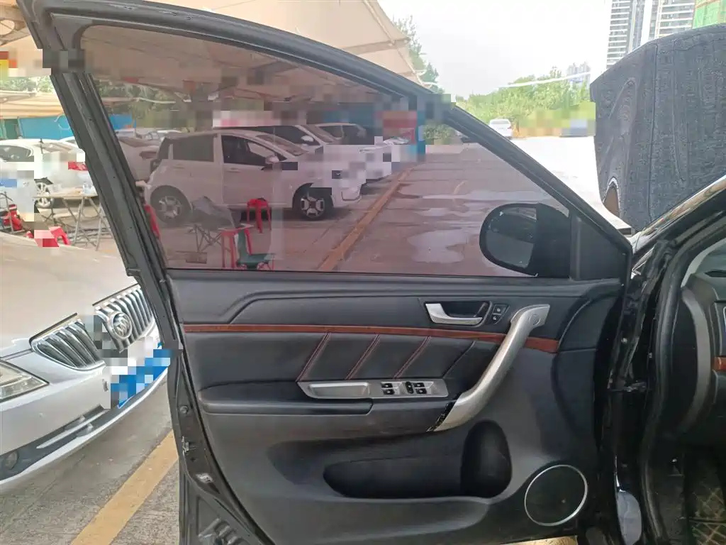 HAVAL H6 2015