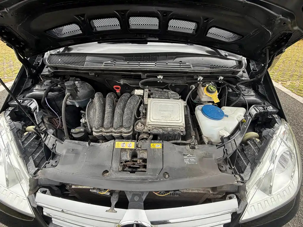 MERCEDES BENZ A-CLASS IMPORT 2011