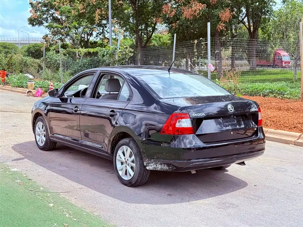 SKODA RAPID 2016
