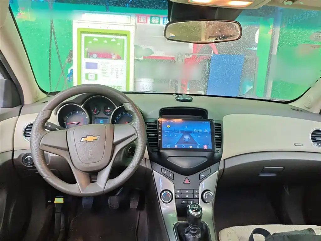 CHEVROLET CRUZE 2015