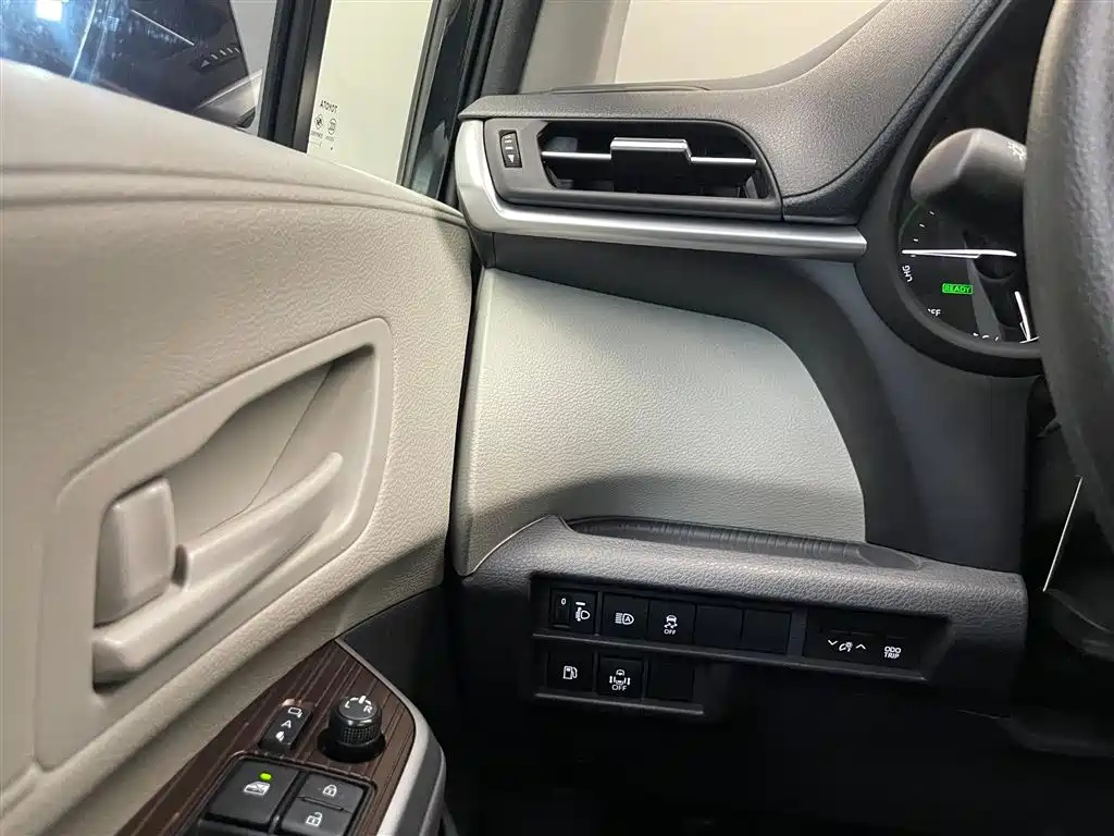 TOYOTA SIENNA SIENNA 2023