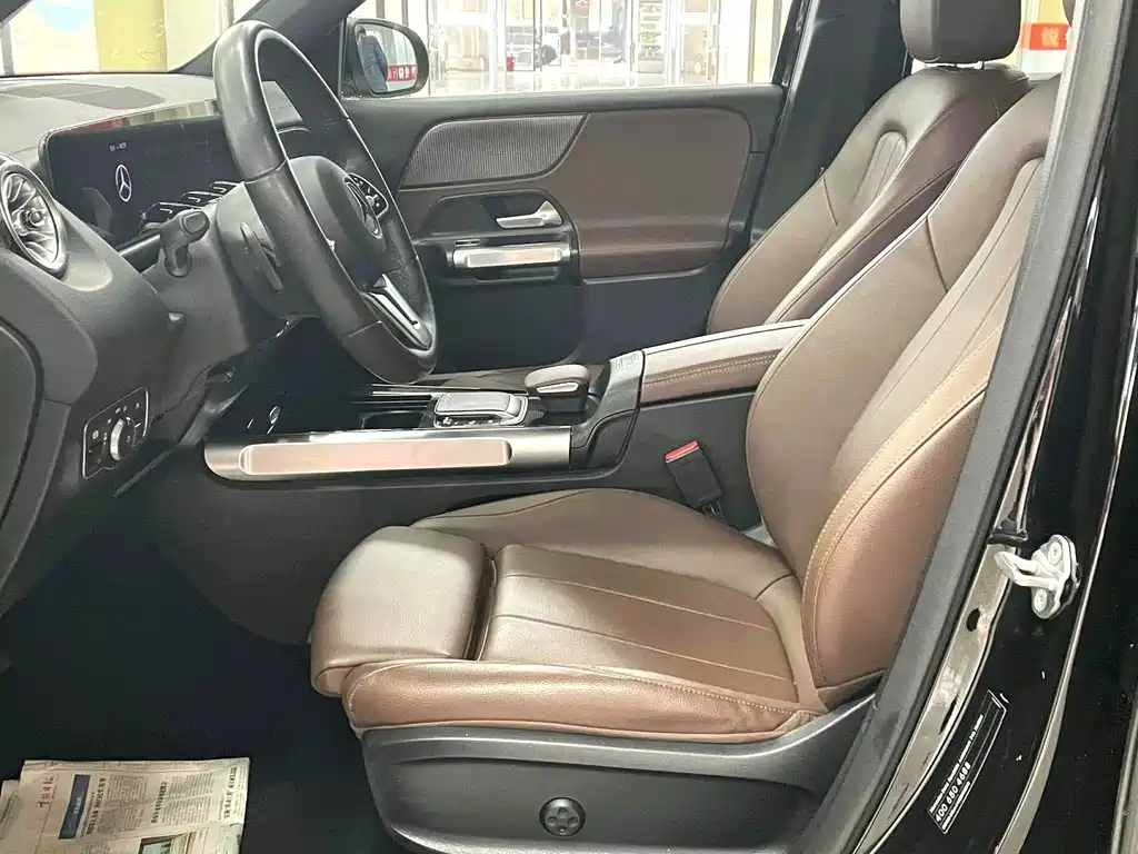 MERCEDES BENZ GLB 2022