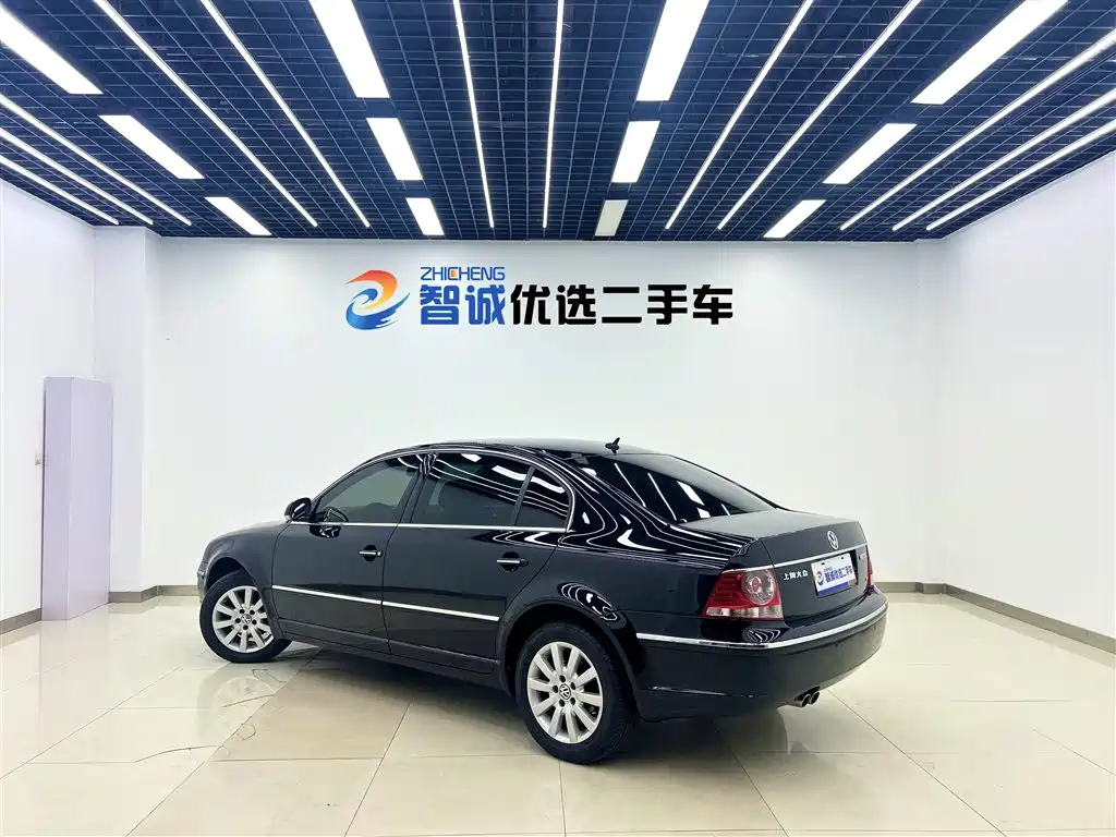 VOLKSWAGEN PASSAT LINGYU 2009