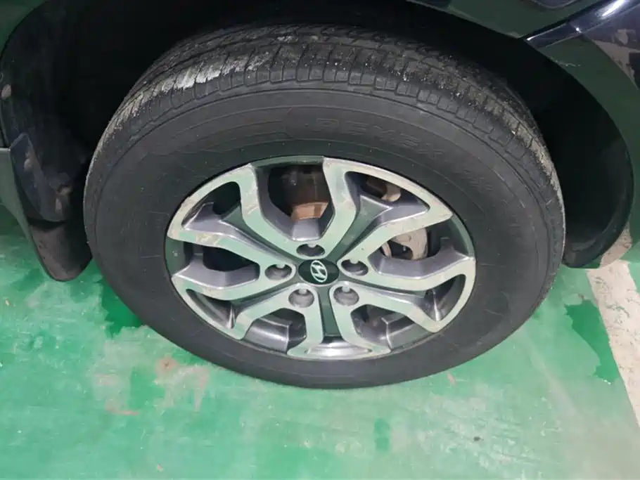HYUNDAI TUCSON 2013
