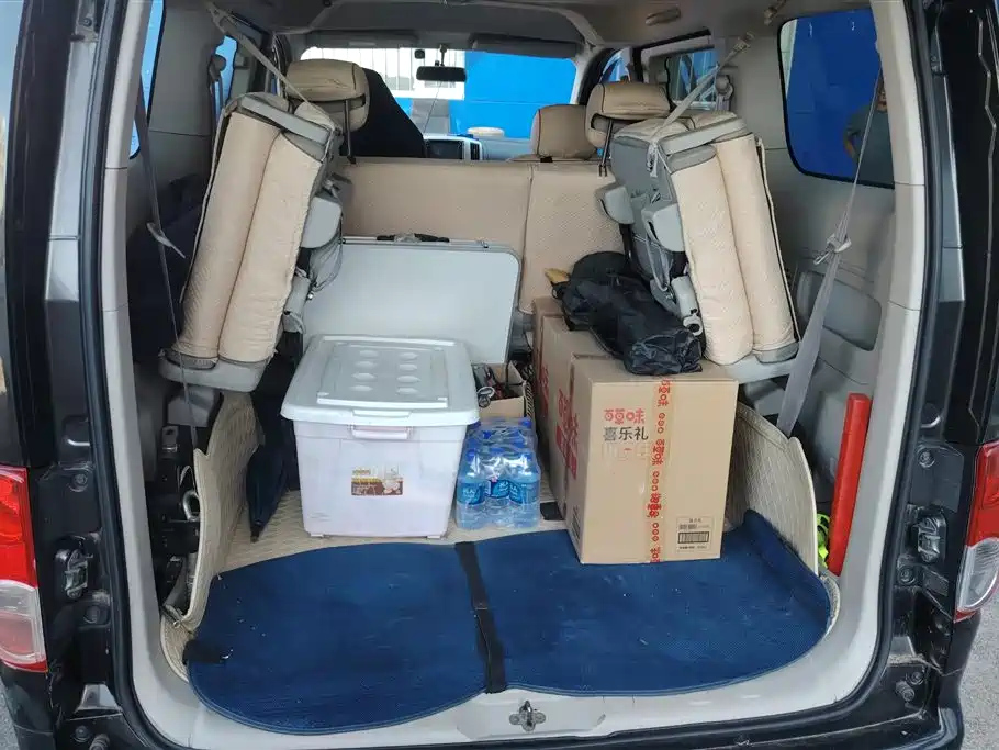 NISSAN NV200 2014
