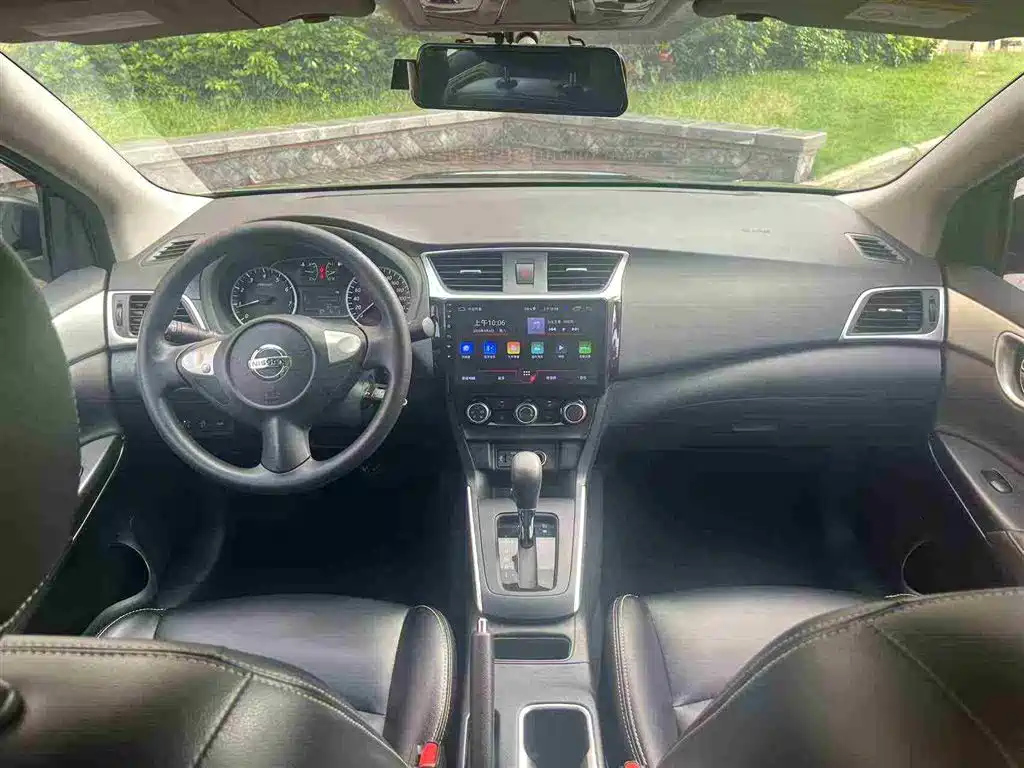 NISSAN SYLPHY 2019