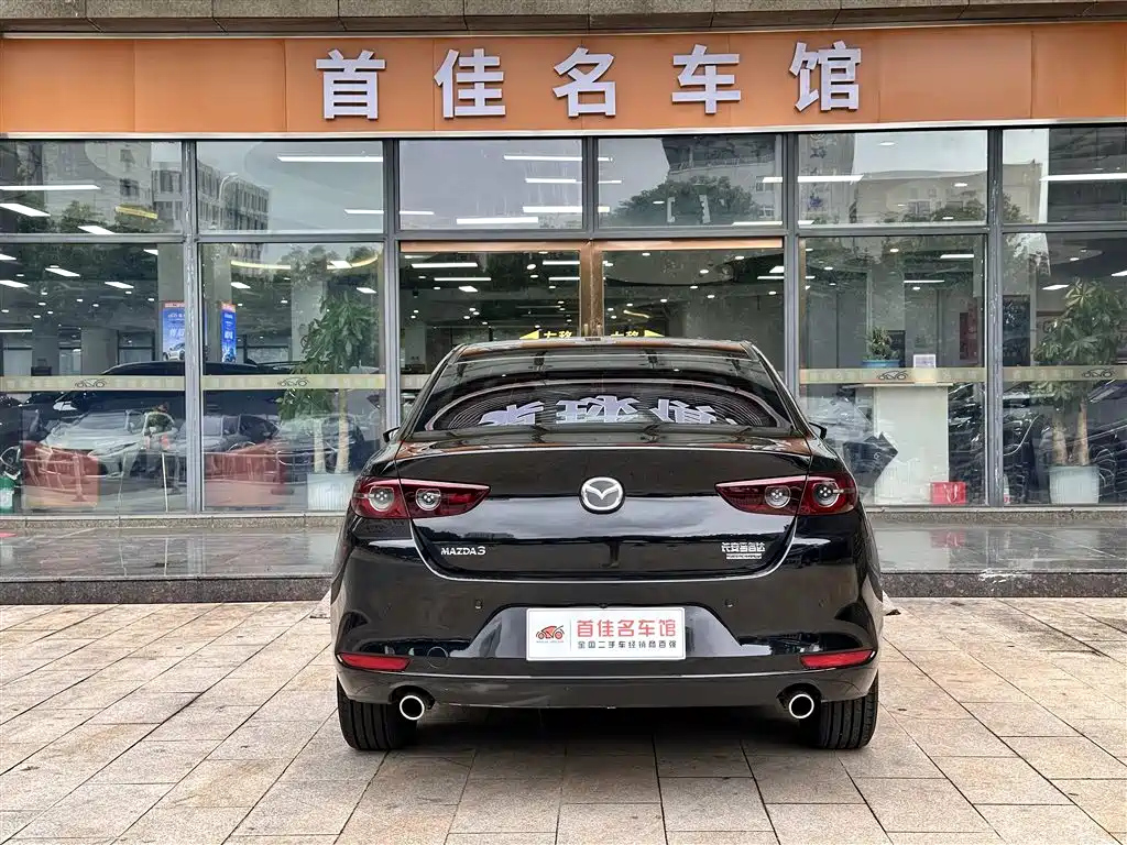 MAZDA 3 AXELA 2024