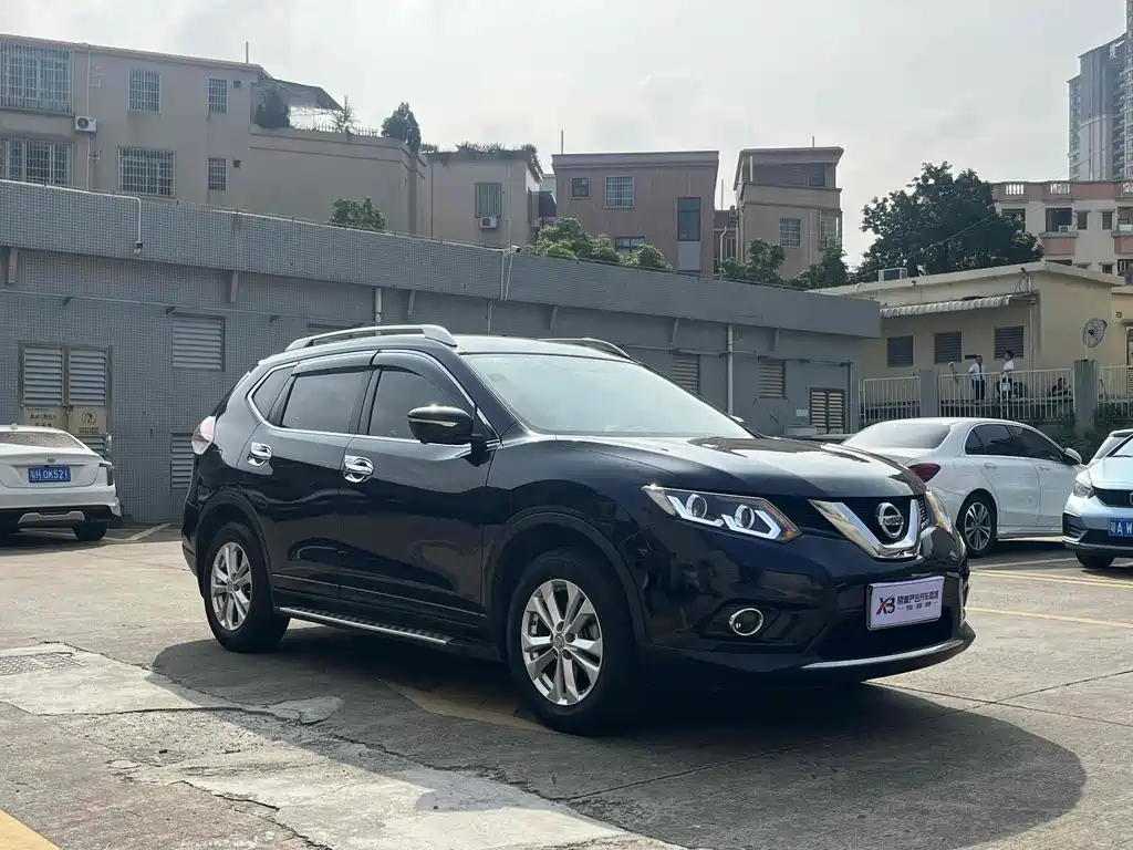 NISSAN X-TRAIL 2015