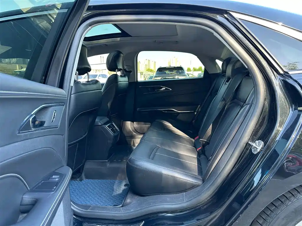 FORD TAURUS 2015