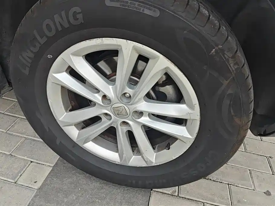 ZOTYE T600 2015