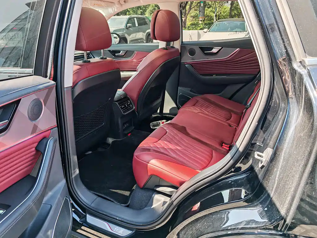 HONGQI HS5 2024