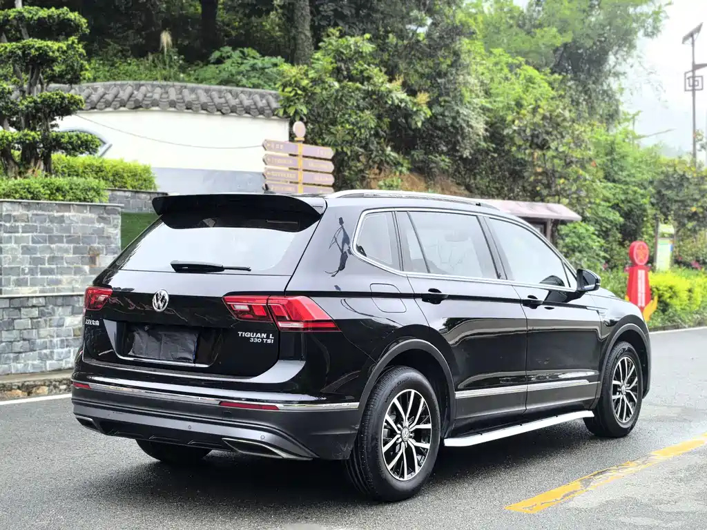 VOLKSWAGEN TIGUAN L 2018