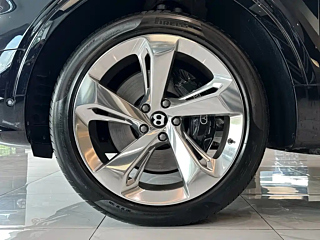 BENTLEY BENTAYGA 2021 YEAR 4.0T V8 2021