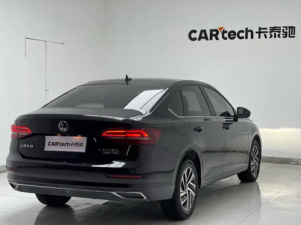 VOLKSWAGEN LAVIDA 2022