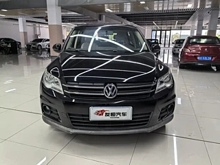 VOLKSWAGEN TIGUAN 2012
